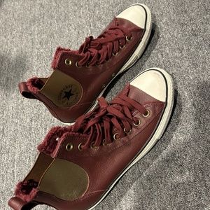 Converse High Tops Size 9
